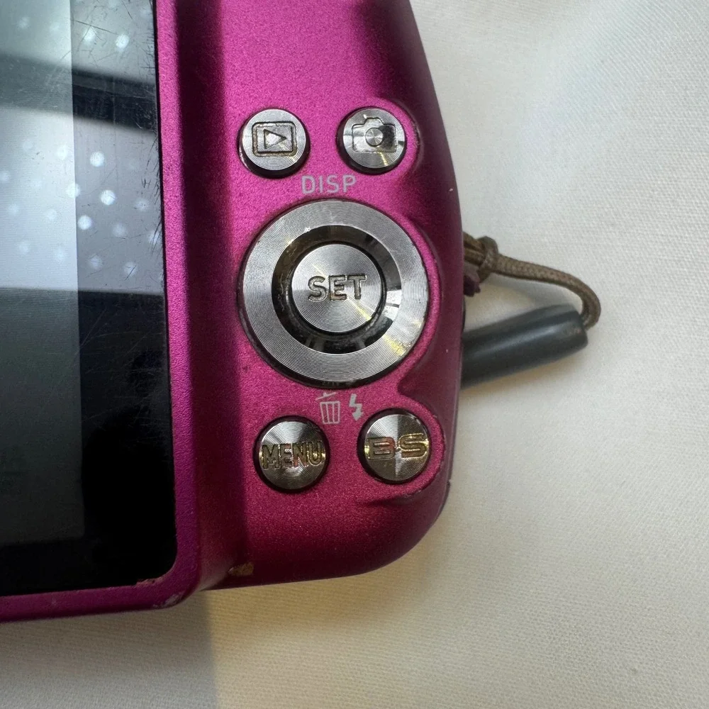 CASIO EXILIM EX-S7 CCD 12MP Digital Camera Metallic Fully Tested battery incl.